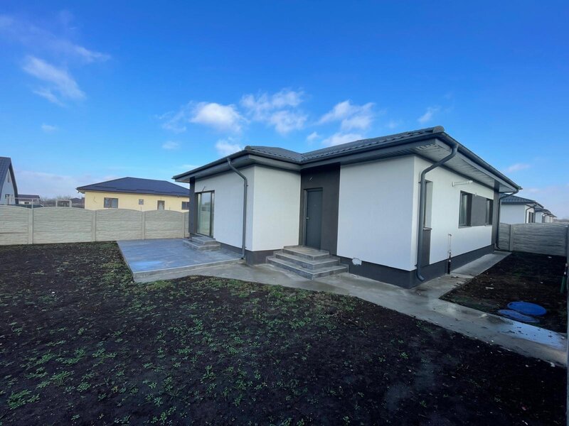 Clinceni case parter 3 dorm, 2 bai toate utilitatile